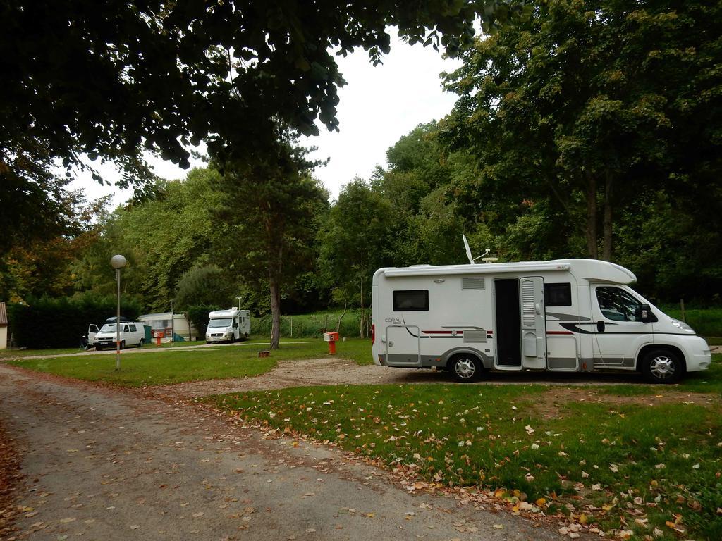 Camping Le Pre Cathare ラヴラネ エクステリア 写真